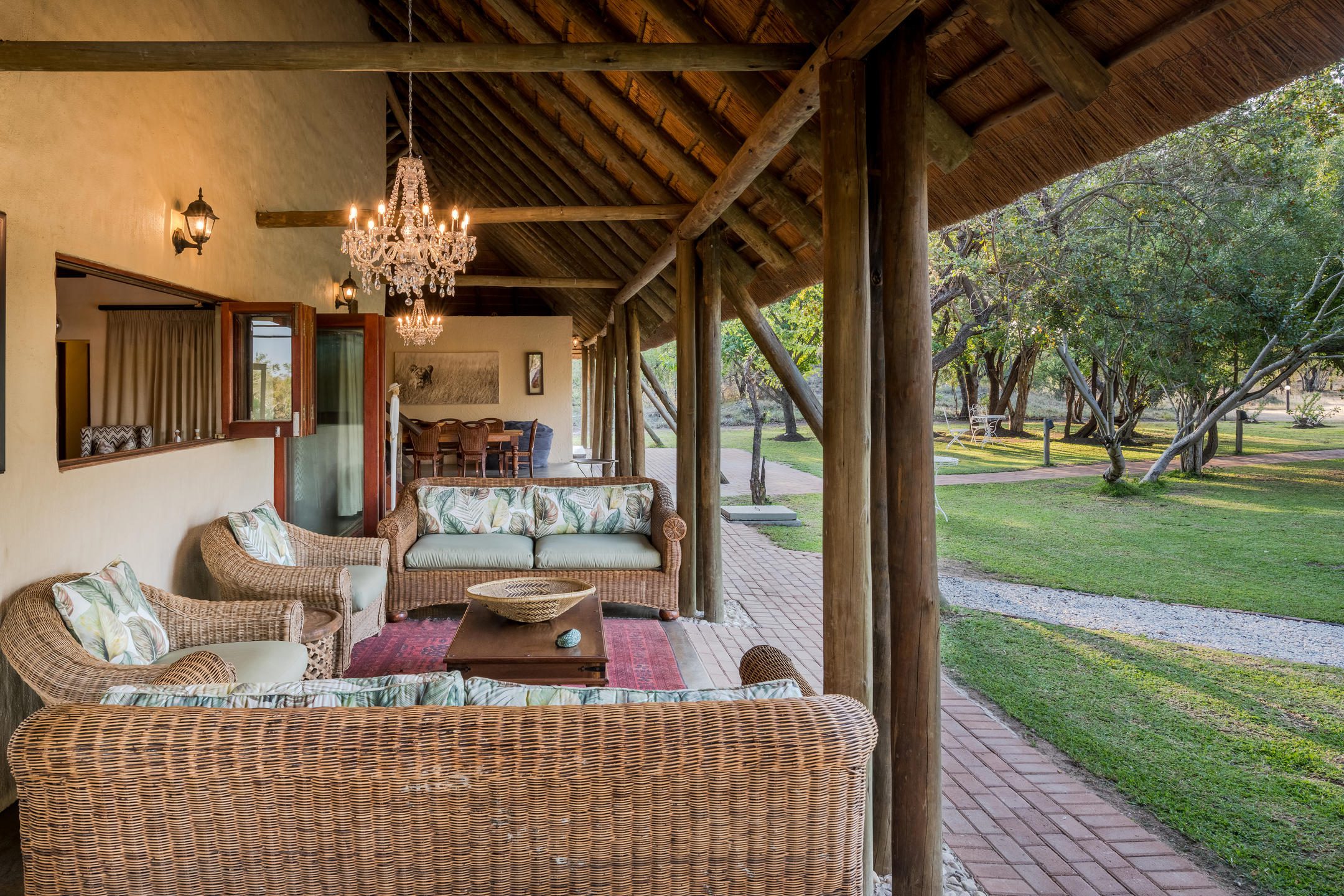 TINTSWALO MANOR HOUSE